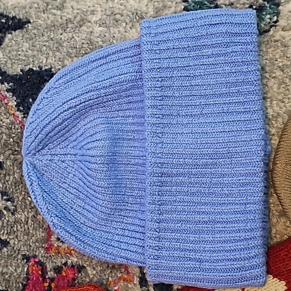 🔥4 Beanies 🔥 - Picture 3 of 6